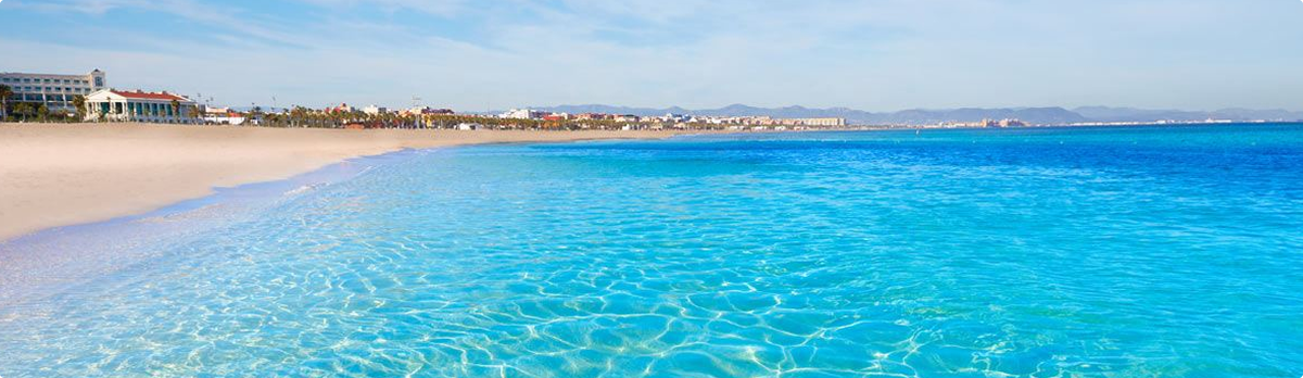 More than 500 kilometres of coastline with beaches with calm waters and idyllic coves