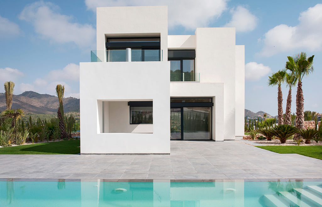 Exclusive villa with 4 bedrooms, basement and private pool in La Manga Club