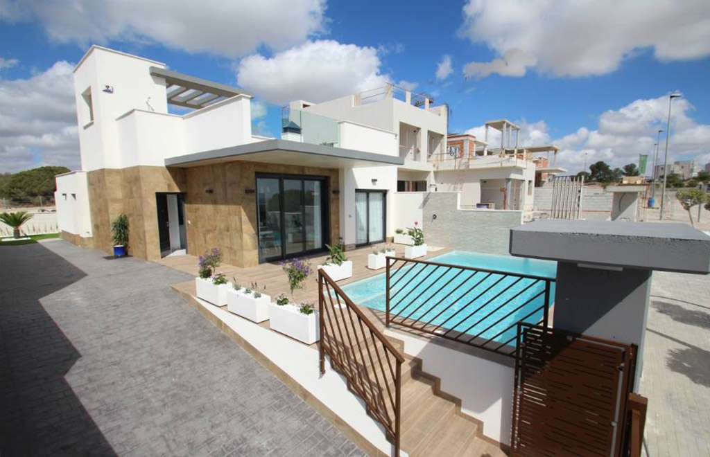 Modern 2 bedroom villa in Playa Honda, Mar Menor