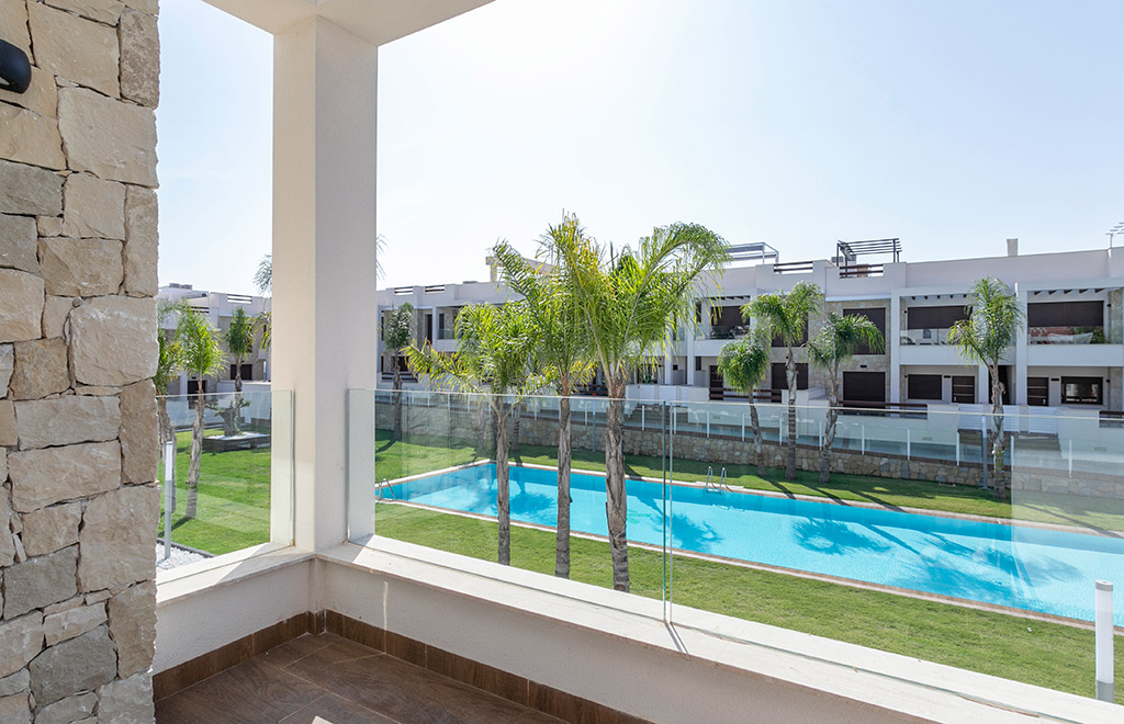 Apartment with 3 bedrooms and private solarium in Los Balcones, Torrevieja