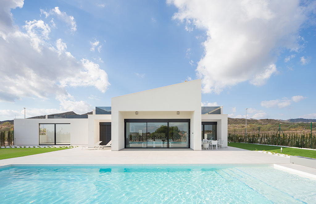 Exclusive one-storey villa on the first line of golf in Murcia