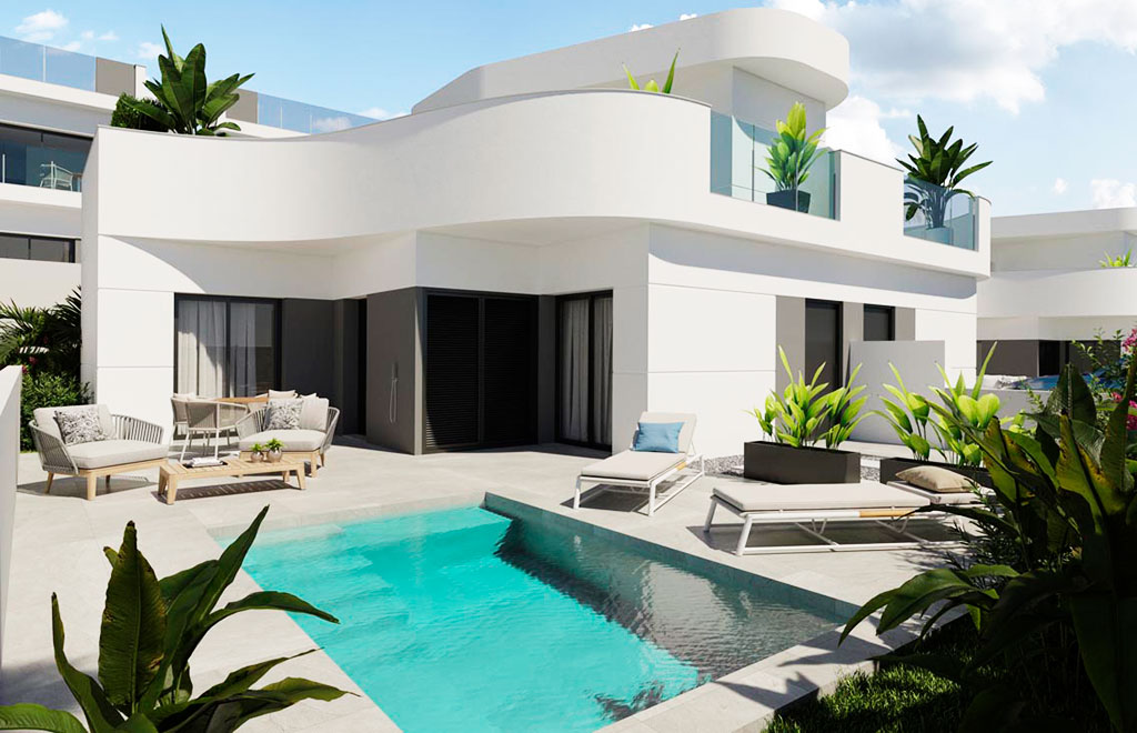 Semi-detached villas with garden and private pool in Los Balcones, Torrevieja