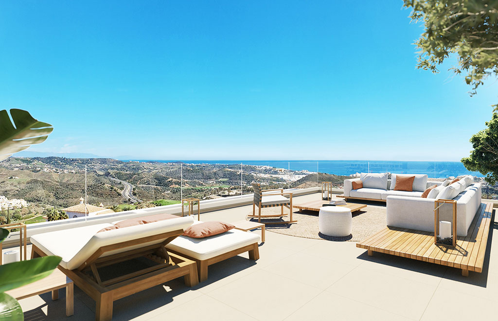 Áticos con vistas al mar y solárium privado en Mijas Costa