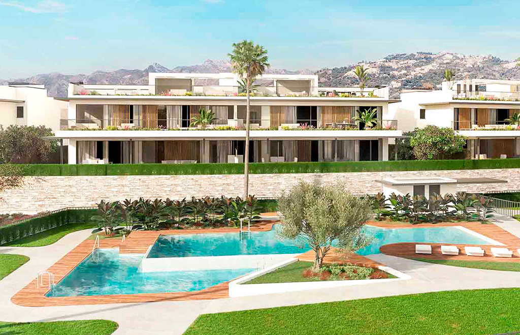 Exclusive frontline-golf apartments with solarium and private pool in Marbella