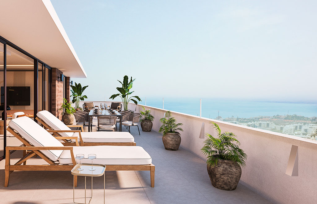 Penthouse with 2 bedrooms, large terrace and sea views close to Fuengirola