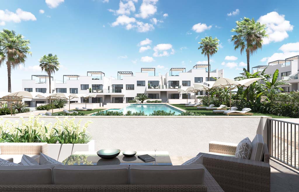 Ground floor apartment with private garden and panoramic views in Los Balcones, Torrevieja