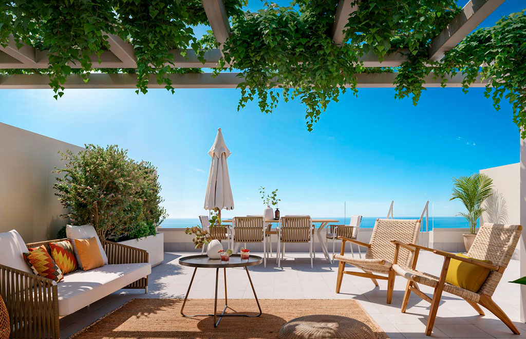 Apartments with private solarium and sea views in Benalmádena