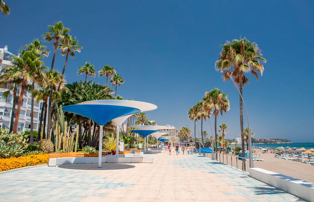 Photo 16 of Terraced villa with garden, solarium and private pool in Estepona