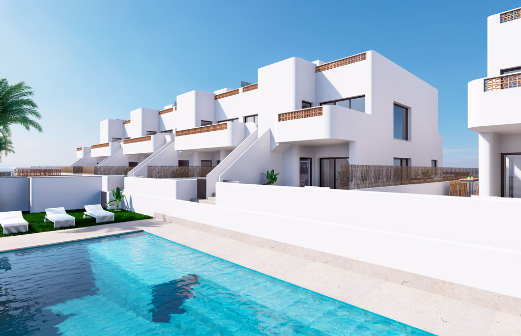 Ground floor apartment with 3 bedrooms and private garden in Dolores