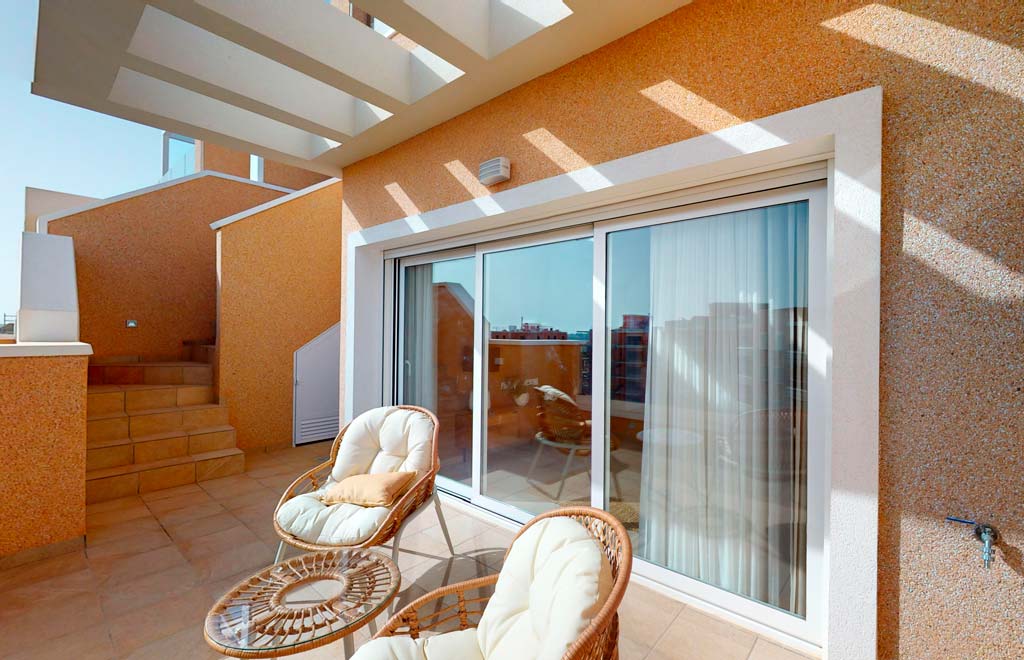 Apartment with 3 bedrooms and private solarium in Pilar de la Horadada