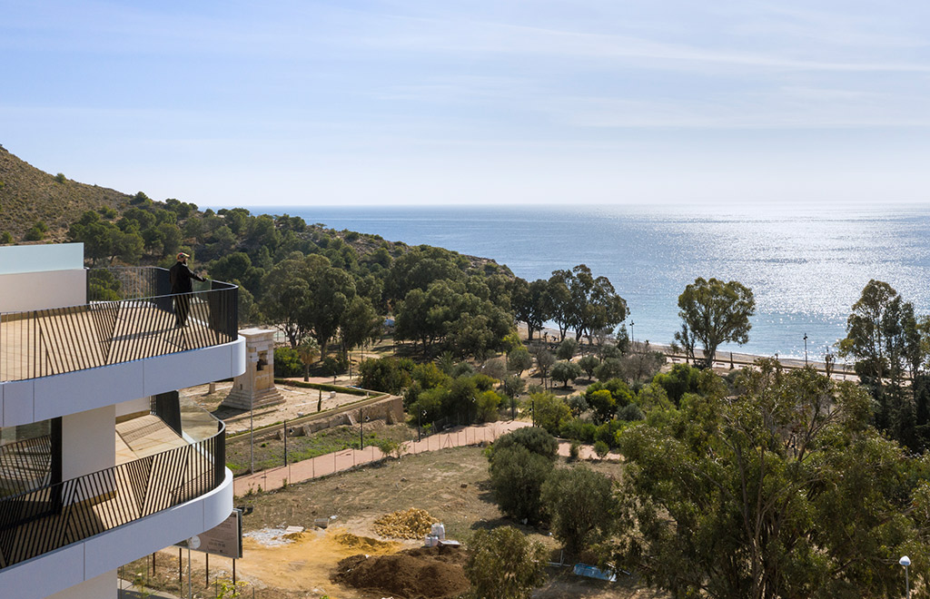 Modern 1 bedroom apartments on the first beachline in Villajoyosa