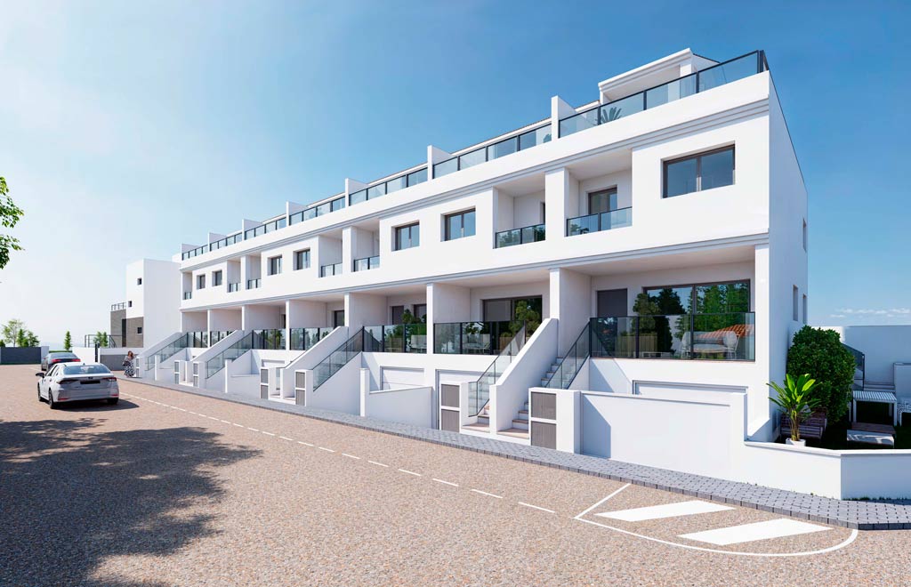 Terraced homes in Rafal with 4 bedrooms, large basement and terrace