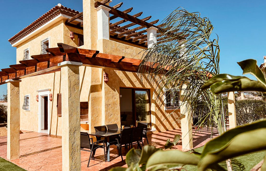 4-bedroom villa in Palomares with private garden and community pool