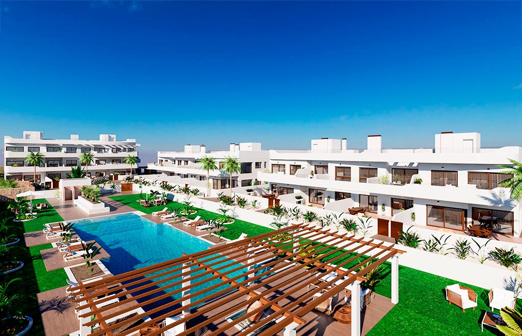 Apartamento en planta baja de 3 dormitorios con gran terraza en Los Alcázares