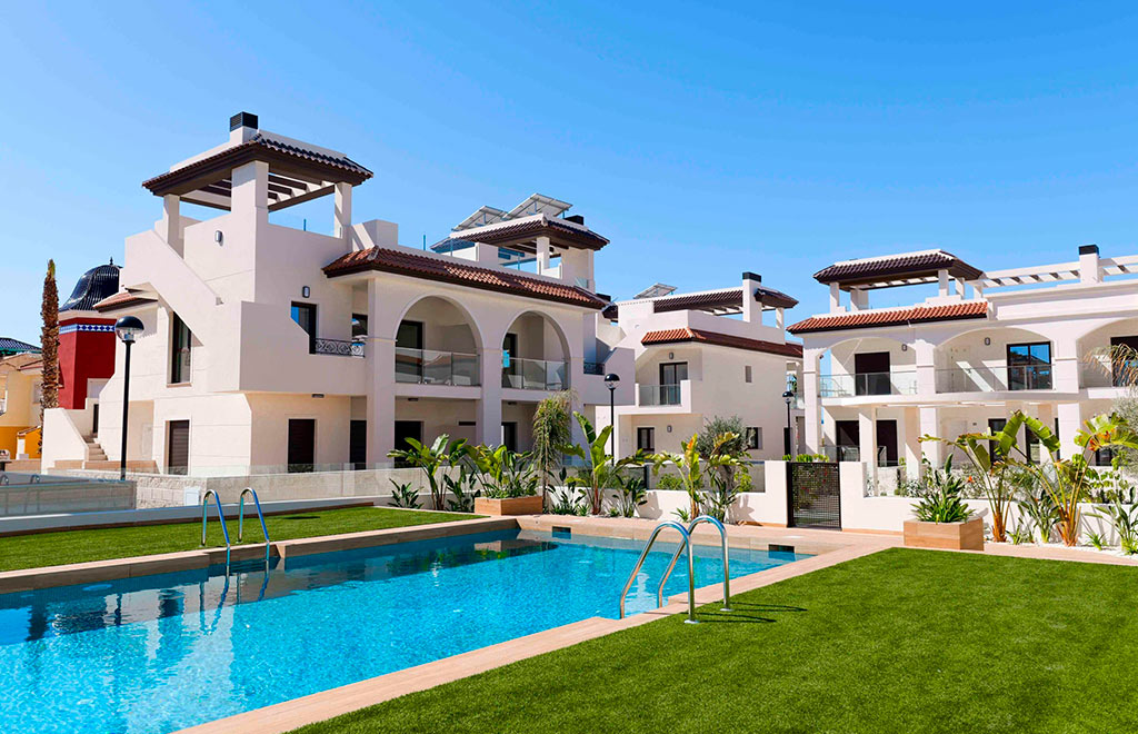 Apartments with 3 bedrooms and private garden in Ciudad Quesada