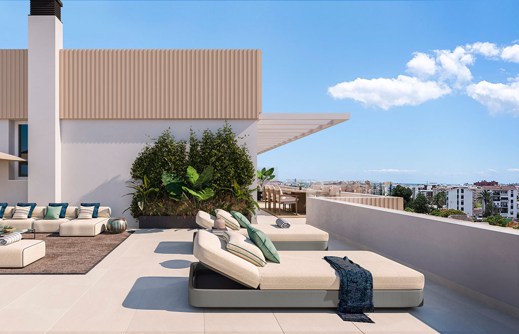Penthouse in Estepona with rooftop terrace