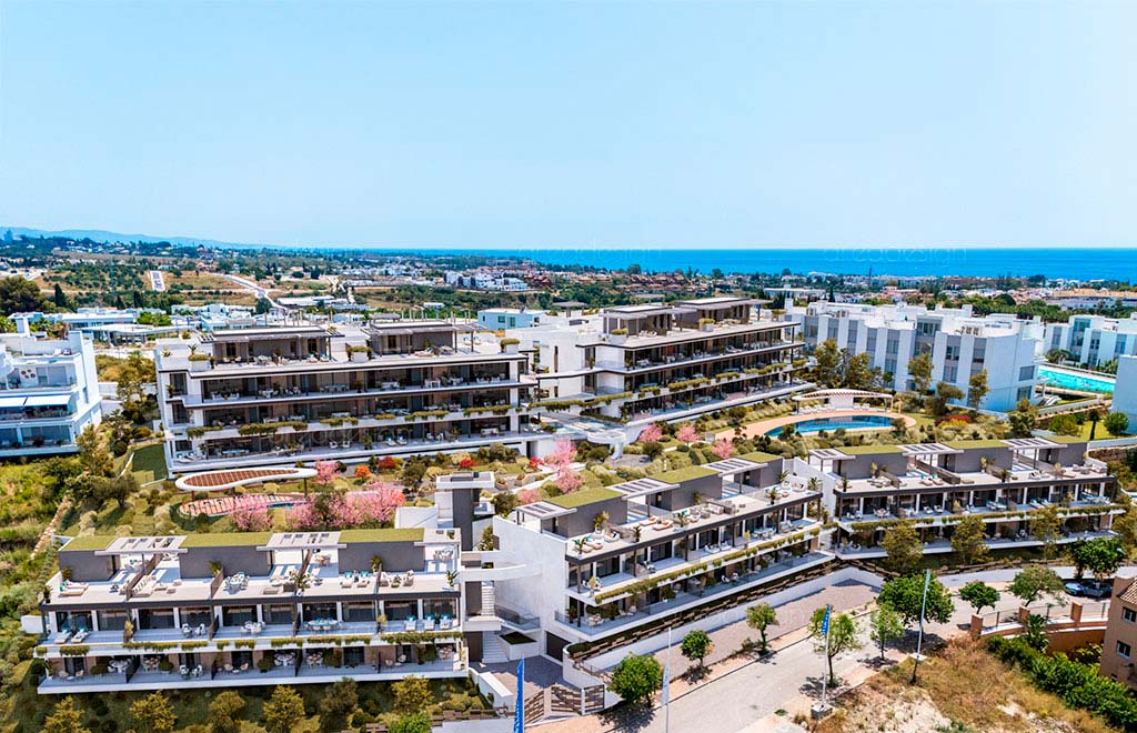 Ground-floor apartment with 2 bedrooms and sea views in Estepona