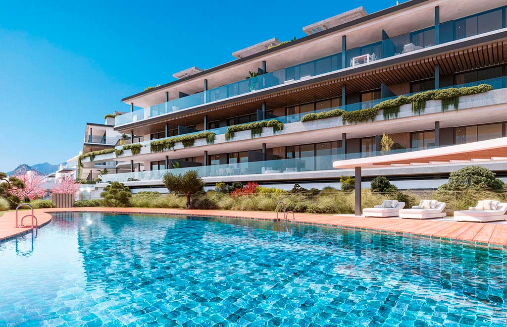 Apartamento con 2 dormitorios y vistas al mar en Estepona