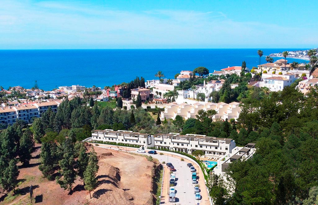 Photo 22 of Corner terraced villa with 3 bedrooms and solarium with sea views in Mijas Costa