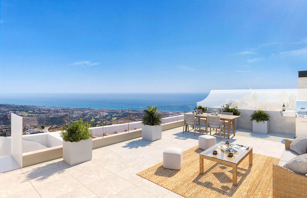 Ático de 3 dormitorios con vistas al mar y solárium en Rincón de la Victoria