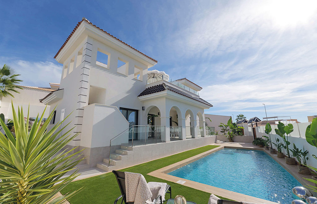 Spanish-style villa with 3 bedrooms and panorama views in Ciudad Quesada