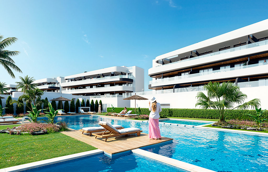 Frontline-golf apartments with 2 bedrooms and sea views in La Serena Golf Resort