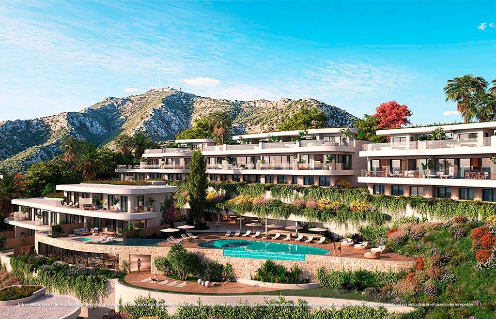 Terraced villas with 4 bedrooms, private garden, pool and sea views in Fuengirola
