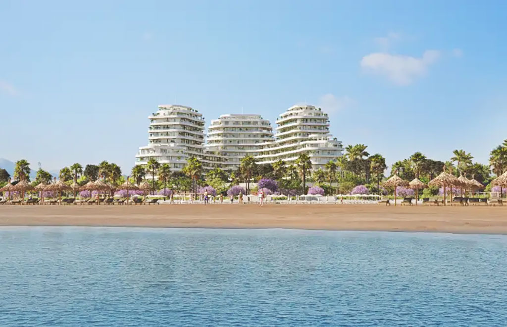 Beachfront apartments with 1 bedroom and sea views in Málaga