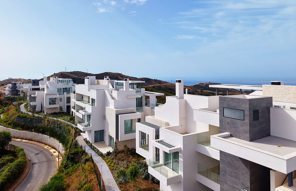 Luxury apartments with 3 bedrooms and spectacular sea views in Marbella