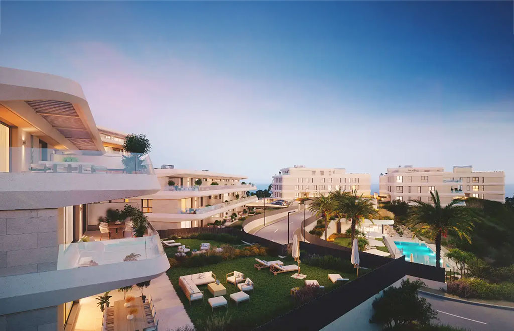 Apartment with 3 bedrooms and large terrace in Estepona