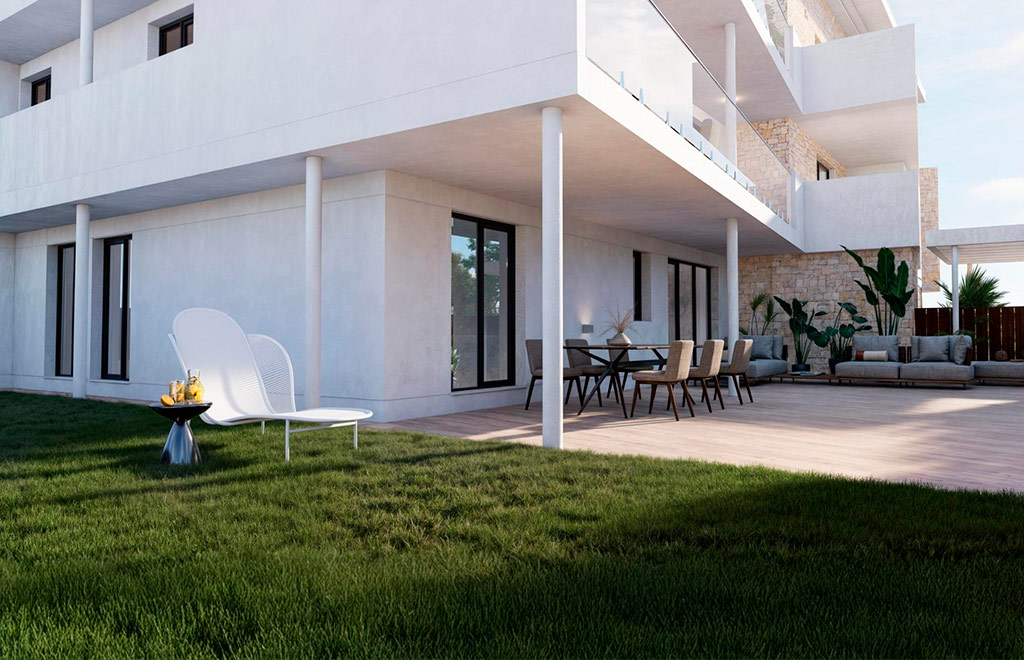 Apartments with 2 bedrooms and private garden, 100m to the beach in Cala Blanca