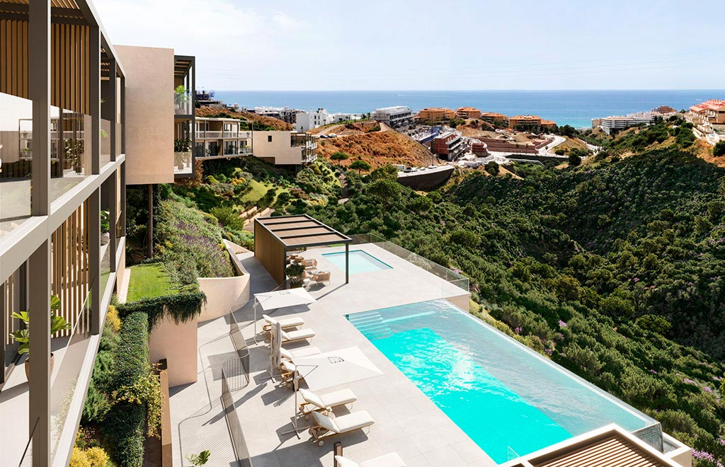 Terraced villa with 3 bedrooms and sea views in Fuengirola