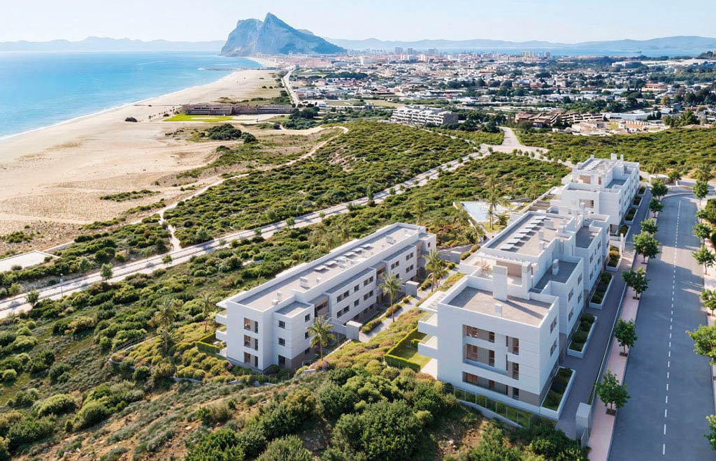 Apartments with 2 bedrooms and sea views, 350m from the beach in Torrenueva